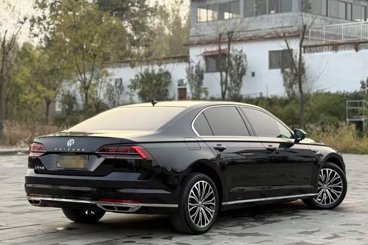 Used Volkswagen Phideon 2018 Revised Version 380TSI Two-Wheel Drive Business Edition
