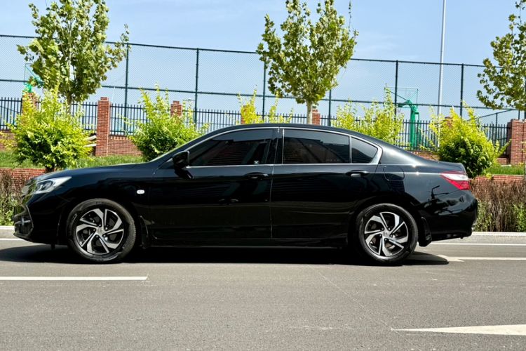 Used Honda Accord 2016 2.0L Comfort Edition
