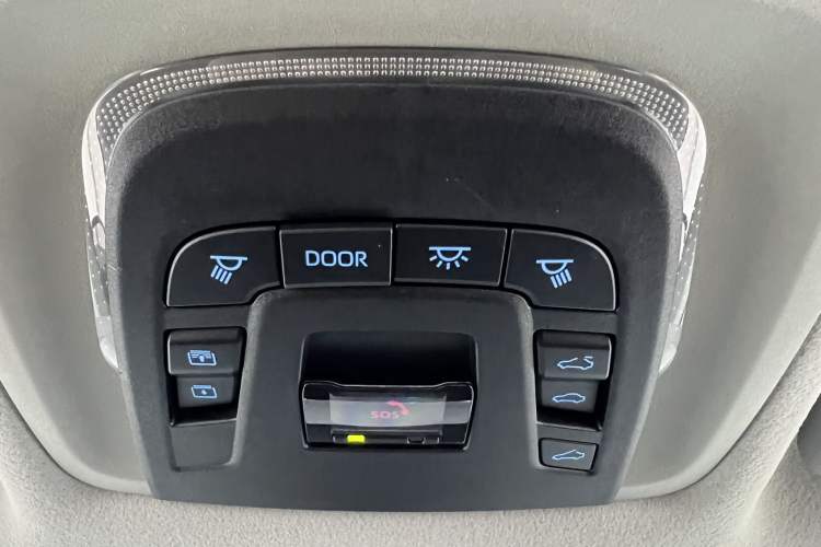 Used Toyota Corolla Cross 2022 2.0L Flagship Edition
