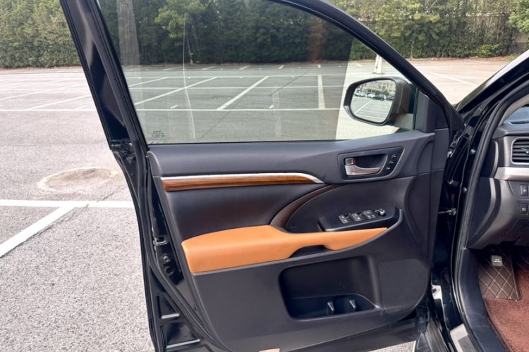 Used Toyota Highlander 2020 2.0T Four-Wheel Drive Millionth Anniversary Edition 7 Seats
