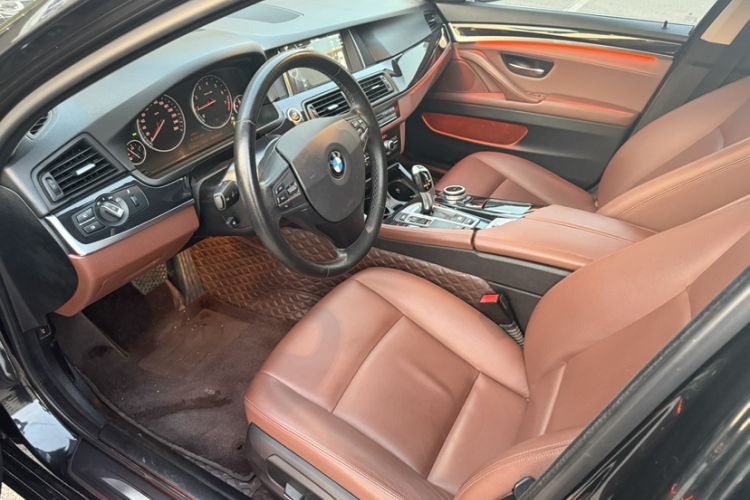 Used BMW 5 Series 2014 520Li Elegant Model
