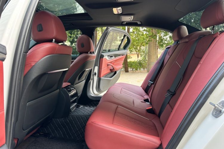 Used BMW 5 Series 2022 Second Facelift 525Li M Sport Package