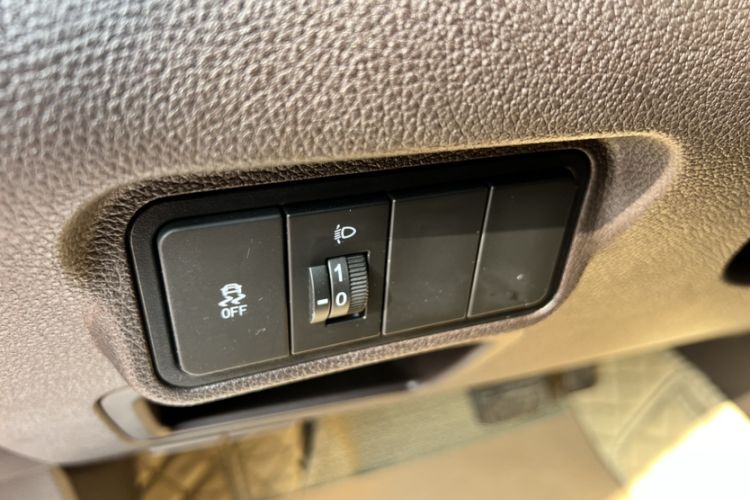 Used  Ruisheng Ace M7 2023 2.0L Automatic Long Wheelbase Enjoyment Version 7 Seats
