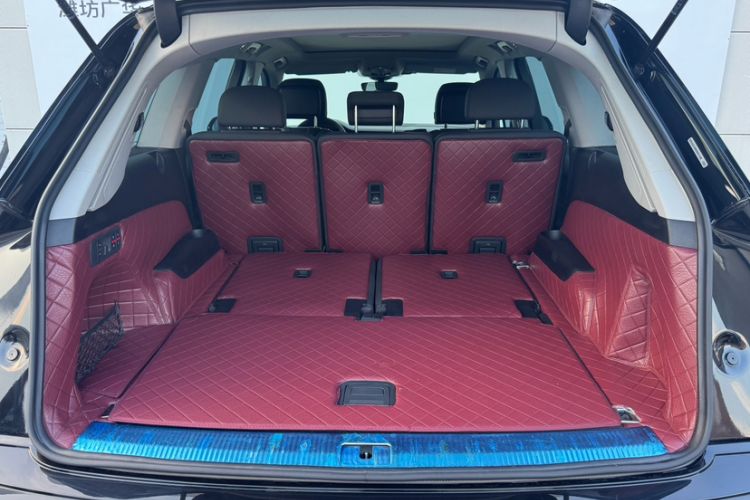 Used Audi Q7 2021 55 TFSI quattro S line Sport model
