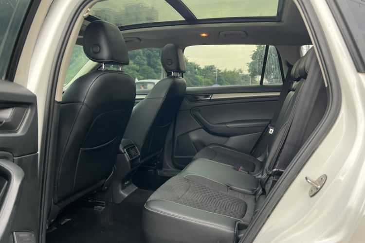 Used Skoda Kodiaq 2018 Facelifted TSI330 5-Seater Two-Wheel-Drive Comfort Edition
