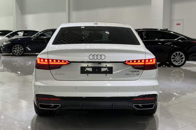 Used Audi A4L 2022 40 TFSI Luxury Dynamic Model

