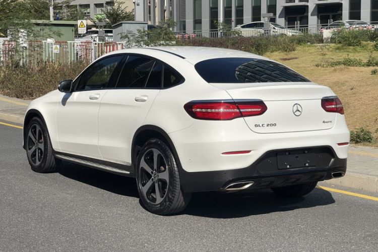 Used Mercedes-Benz GLC Coupe 2018 GLC 200 4MATIC Coupe SUV
