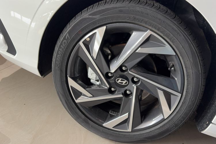 Used Hyundai Elantra 2023 1.5L CVT GLX Elite Edition
