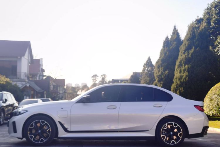 Used BMW i3 2024 eDrive 40 L Midnight Edition
