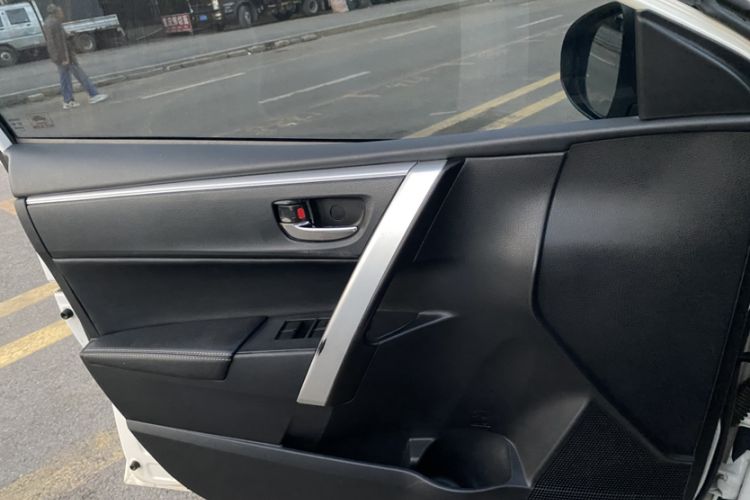 Used Toyota Corolla 2017 Revised Version 1.2T S-CVT GL-i
