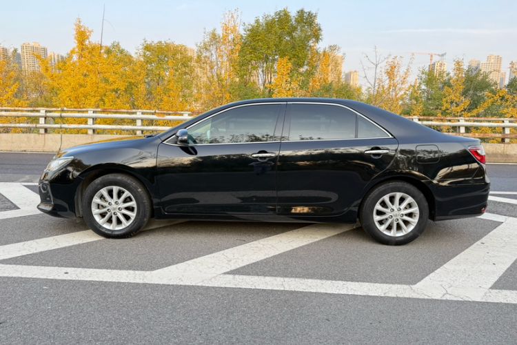 Used Toyota Camry 2015 2.0G Premier Edition
