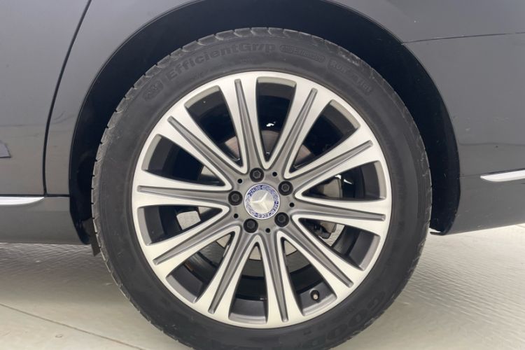 Used Mercedes-Benz E-Class 2016 E 300 L Luxury Model
