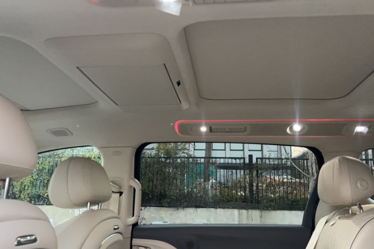 Used VOYAH Dream 2025 PHEV Four-Wheel-Drive Flagship Kunpeng Edition
