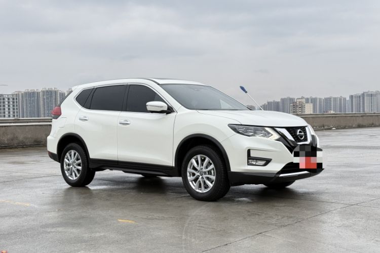Used Nissan X-Trail 2023 Classic 2.0L Two-Wheel Drive Smart Connect Premium Edition
