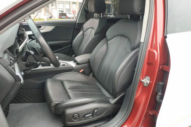 Used Audi A4L 2022 40 TFSI Fashion Dynamic Model
