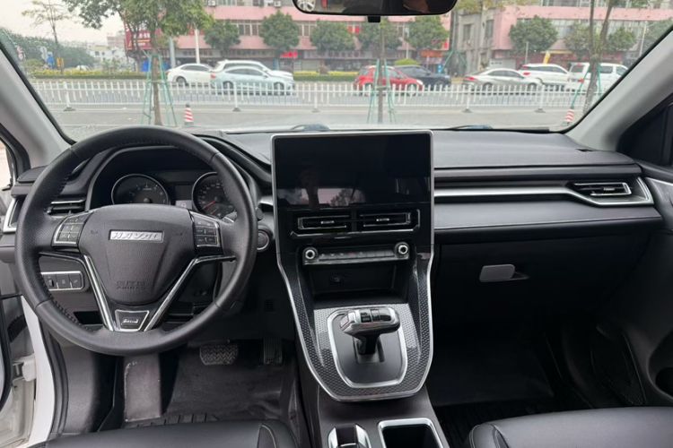 Used Haval M6 2021 PLUS 1.5T DCT Luxury Smart Connectivity Model