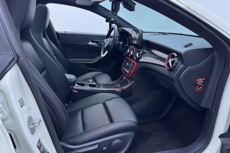 Used Mercedes-Benz CLA 2016 Facelifted CLA 200 Stylish Edition
