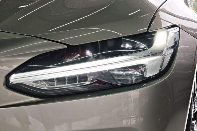 Used Volvo S90 2022 B5 Zhiyuan Luxury Edition
