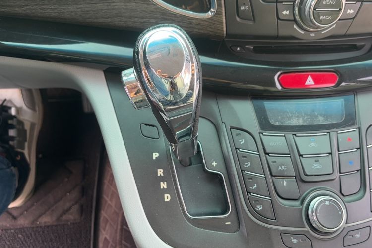 Used  Refine M5 2013 2.0T Gasoline Automatic Business Edition
