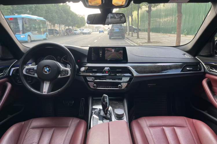 Used BMW 5 Series 2019 530Li Leading Model M Sport Package
