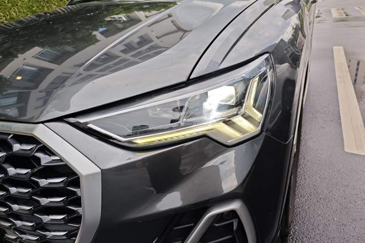 Used Audi Q3 Sportback 2020 40 TFSI Fashion Model
