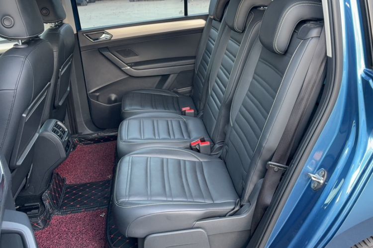 Used Volkswagen Touran 2016 Volkswagen Touran L 280TSI DSG Comfort Edition
