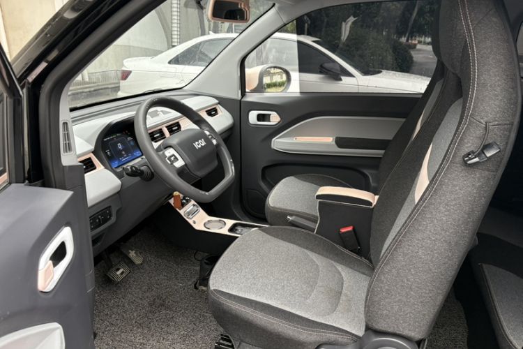 Used Chery QQ Ice Cream 2022 120km Conical Shape Lithium Iron Phosphate