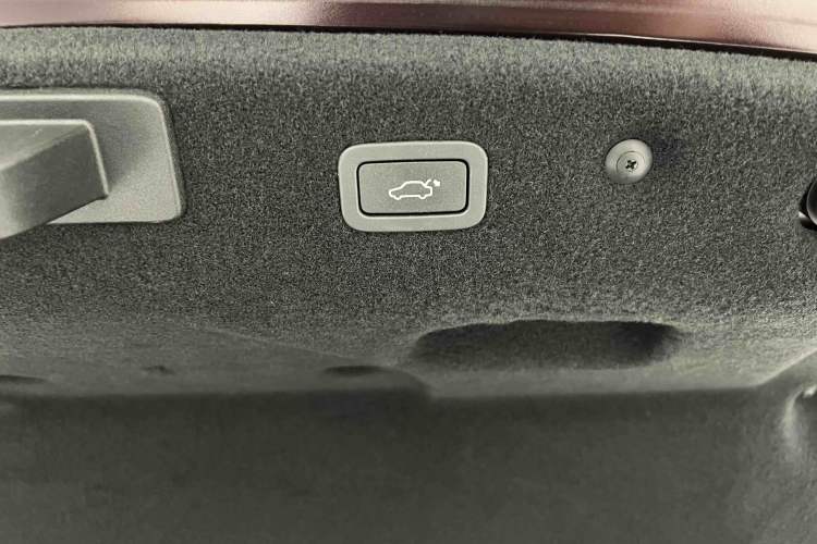 Used Jaguar XFL 2017 XFL 2.0T 240PS Premium Edition
