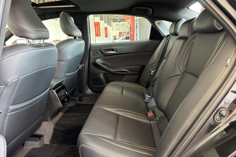 Used Toyota Avalon 2024 2.0L Ambition Edition