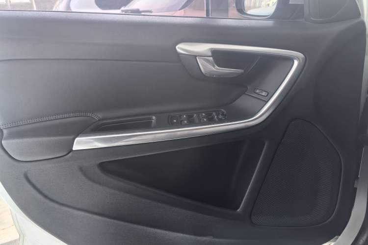 Used Volvo S60 2015 S60L T5 Intelligent Drive Edition
