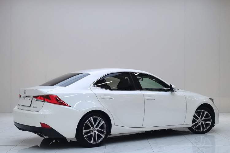 Used Lexus IS 2017 300 FENGSHANG Edition
