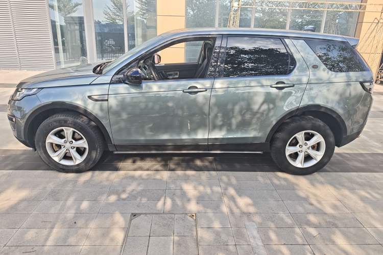 Used Land Rover Discovery Sport 2017 2.0T PURE
