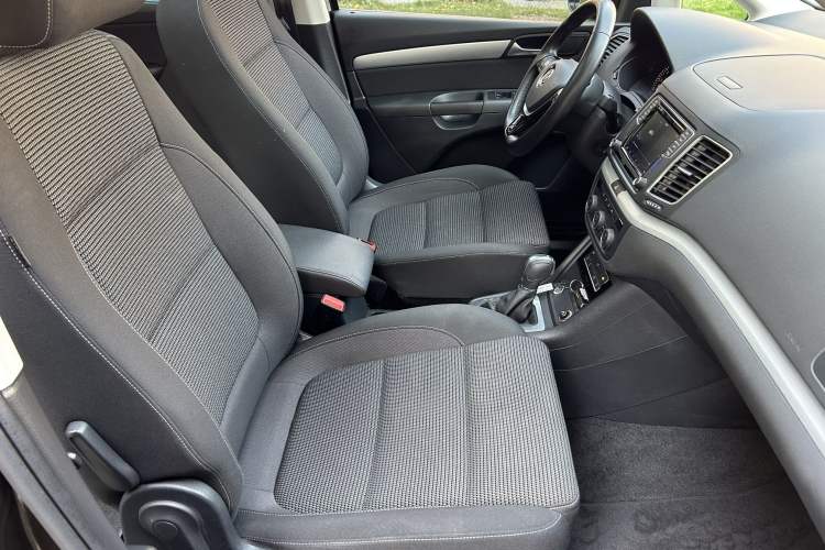 Used Volkswagen Sharan 2018 Revised Version 380TSI Comfort Edition 7-Seater
