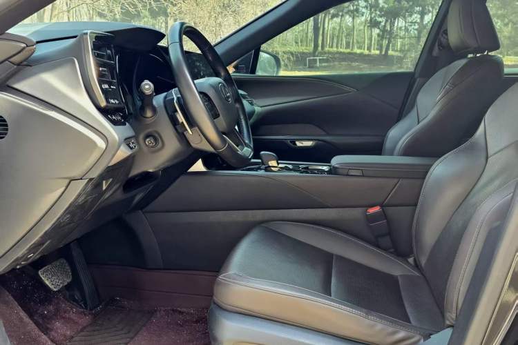 Used Lexus RX 2023 350h Two-Wheel Drive Comfort Edition
