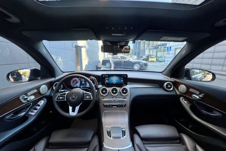 Used Mercedes-Benz GLC 2021 GLC 300 L 4MATIC Dynamic Model
