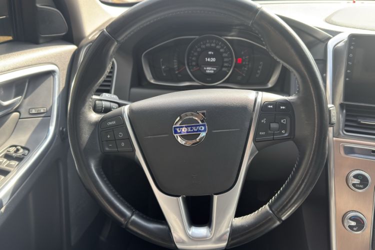 Used Volvo XC60 2015 T5 Smart Upgrade Model