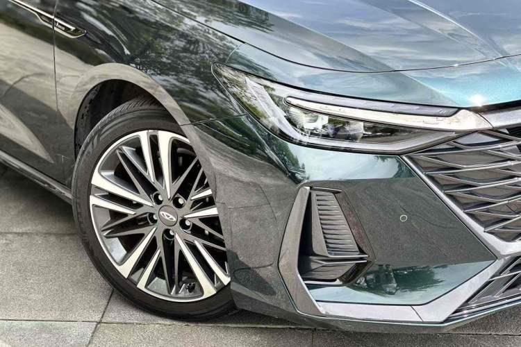 Used Chery Arrizo 8 2023 High-Performance Edition 2.0T DCT Powerfully Equipped
