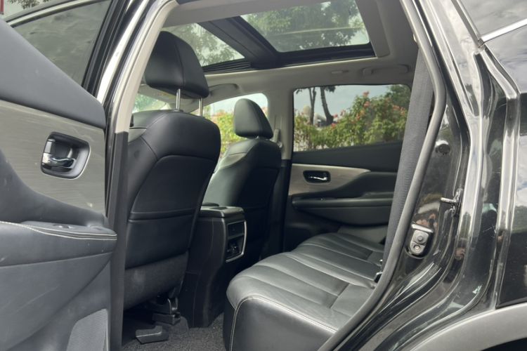 Used Nissan Murano 2021 2.5L XL Two-Wheel Drive Smart Connect Luxury Edition