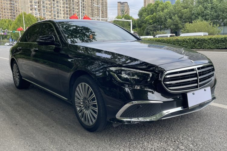 Used Mercedes-Benz E-Class 2023 Updated E 300 L Fashion Edition
