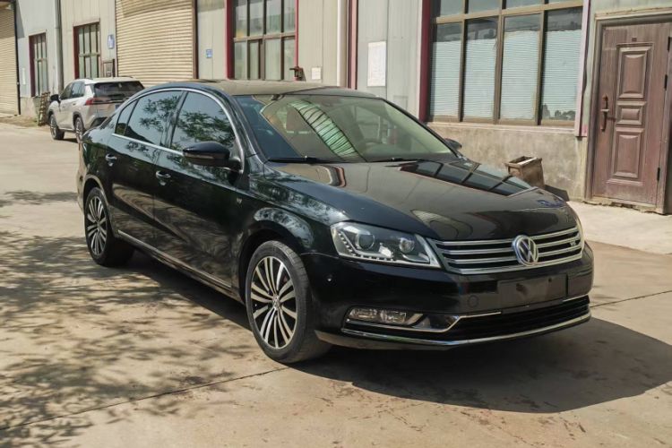 Used Volkswagen Magotan 2013 3.0 FSI Flagship Model
