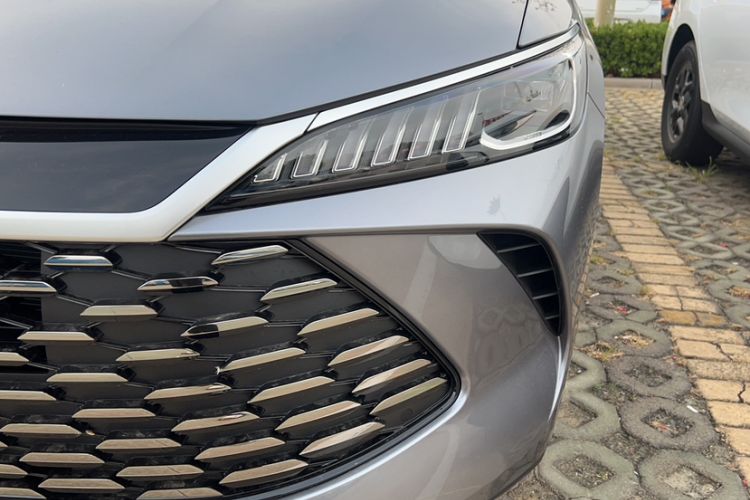 Used BYD Qin PLUS 2025 DM-i Smart Drive 55KM Leading Model
