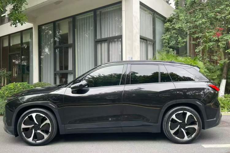 Used Nio ES6 2020 430 km Signature Edition
