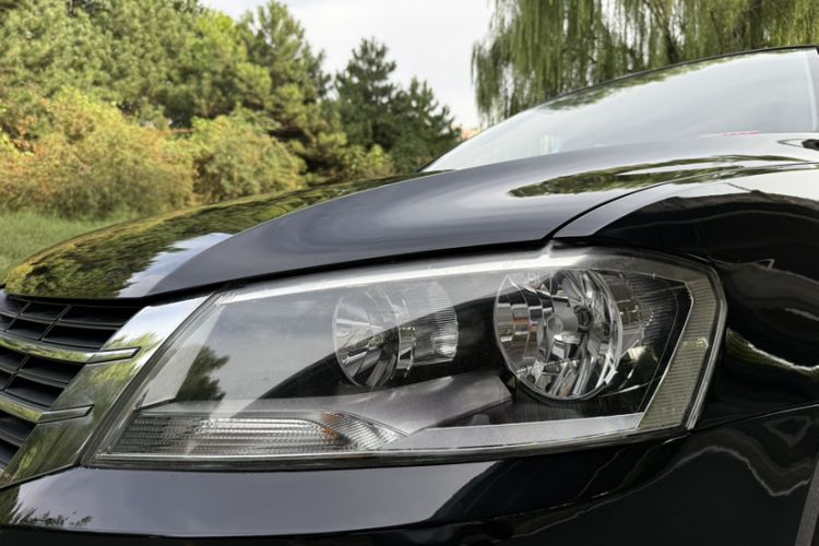 Used Volkswagen Lavida 2013 Revised Classic 1.6L Manual Fashion Edition
