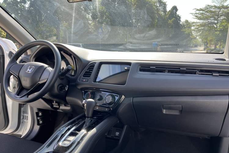 Used Honda Vezel 2020 1.5L CVT Elite Edition
