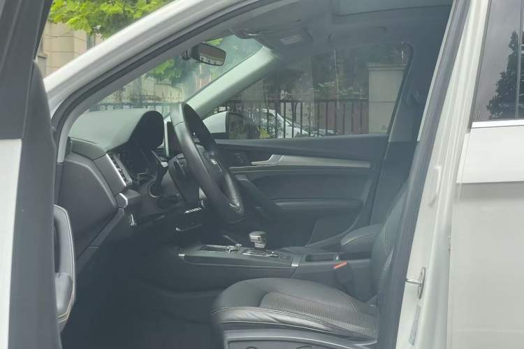 Used Audi Q5L 2018 45 TFSI Prestige Fashion Edition China V Emission Standard
