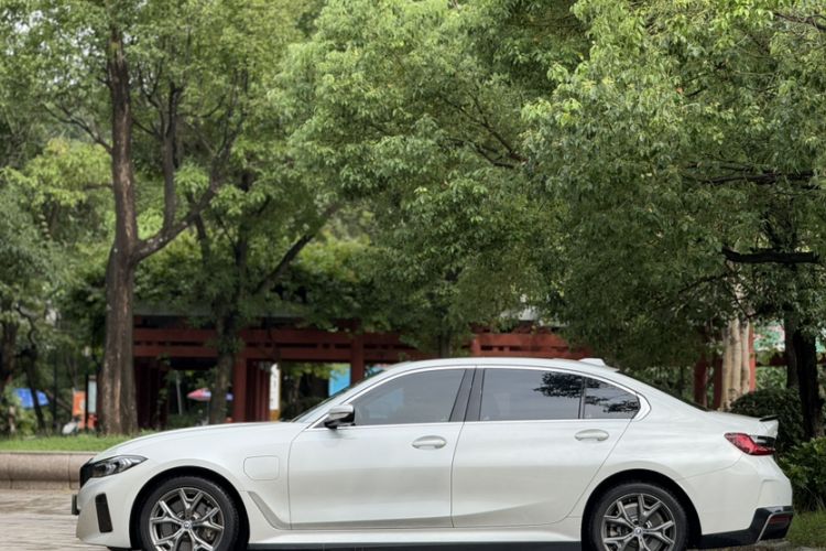 Used BMW i3 2022 eDrive 35 L
