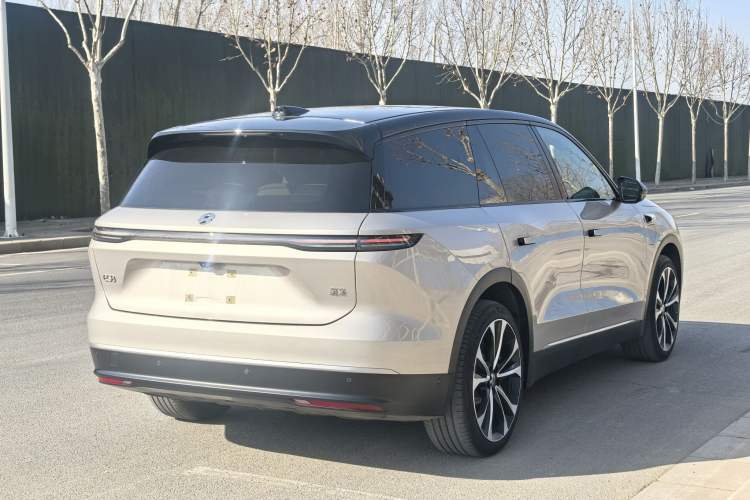 Used Nio ES8 2024 100kWh Signature Edition
