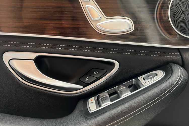 Used Mercedes-Benz C-Class 2018 C 180 L Fashion Model
