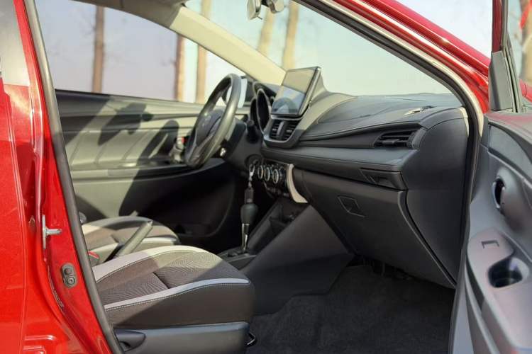 Used Toyota YARiS L 2022 X-Trail 1.5L CVT Leading PLUS Edition
