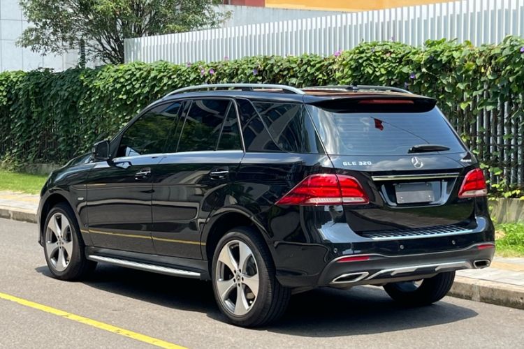 Used Mercedes-Benz GLE 2019 GLE 320 4MATIC Luxury Collection Edition
